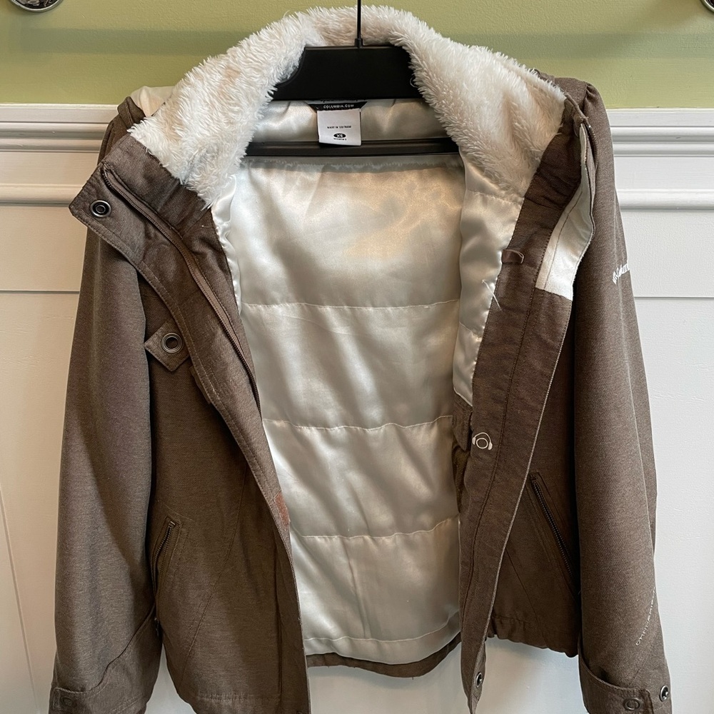 Columbia bomber jacket